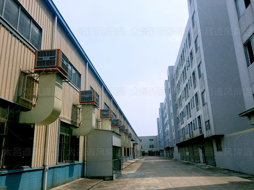 車間降溫方案配置節(jié)能環(huán)?？照{(diào)，使用效果沒話說